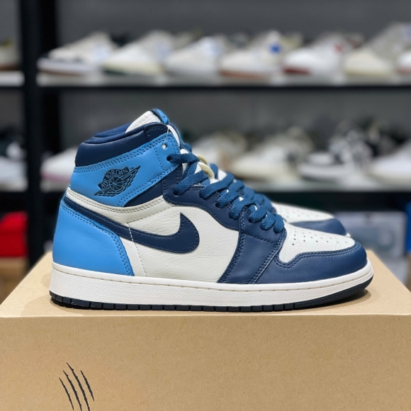 Nike Jordan 1 Obsidian