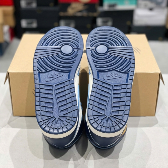 Nike Jordan 1 High First In Filght 