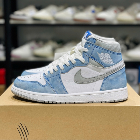 Nike Jordan 1 High Hyper 