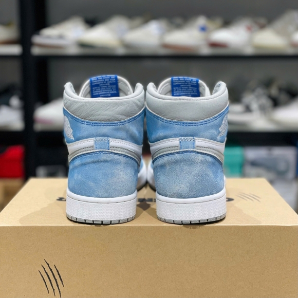 Nike Jordan 1 High Hyper 