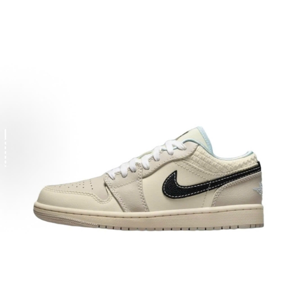 Jordan 1 Low Sand Drift