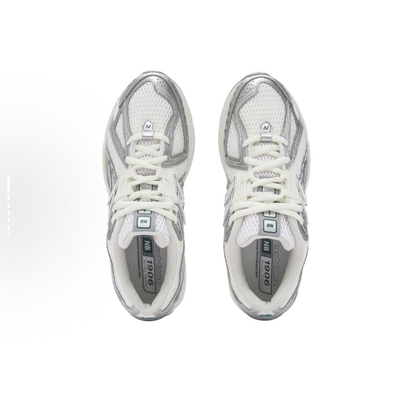 New Balance 1906R Silver Metallic