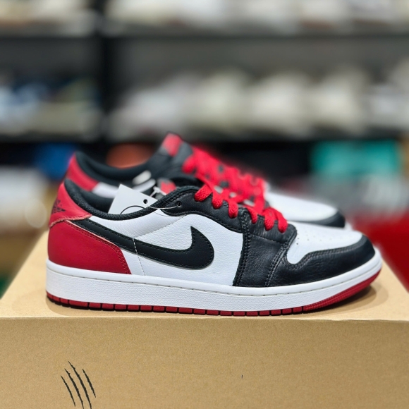 Nike Jordan 1 Low OG Black Toe 
