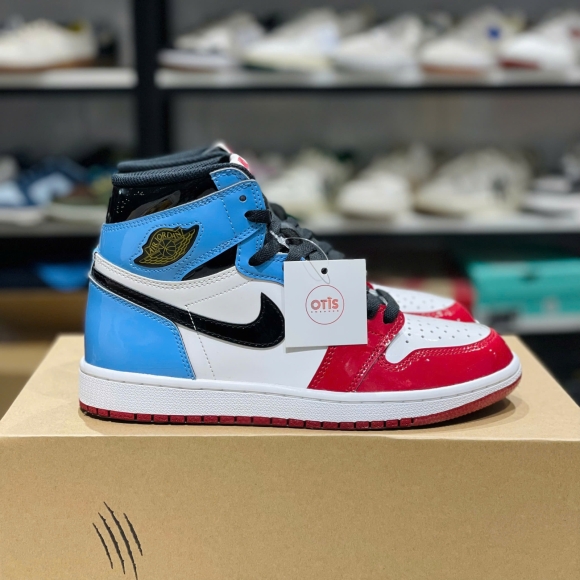 Nike Jordan 1 High Fearless 