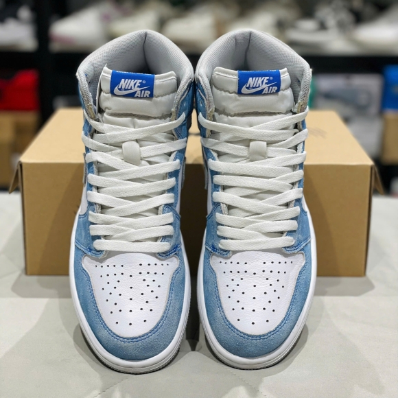 Nike Jordan 1 High Hyper 