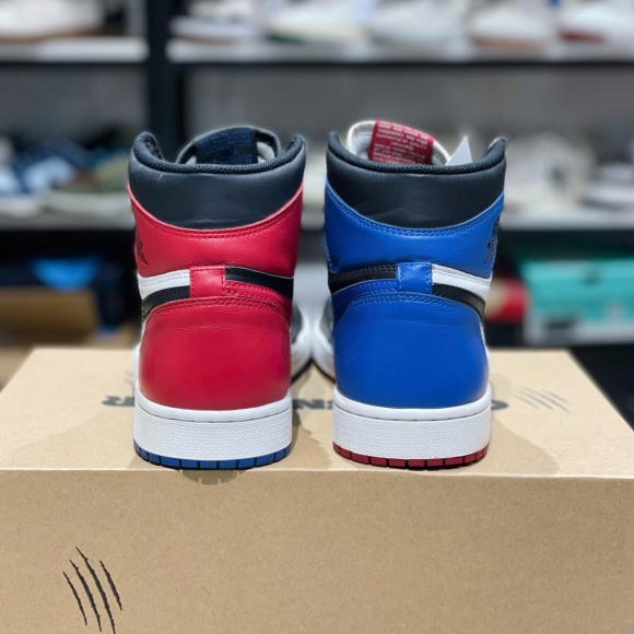 Nike Jordan 1 High OG Top 3 