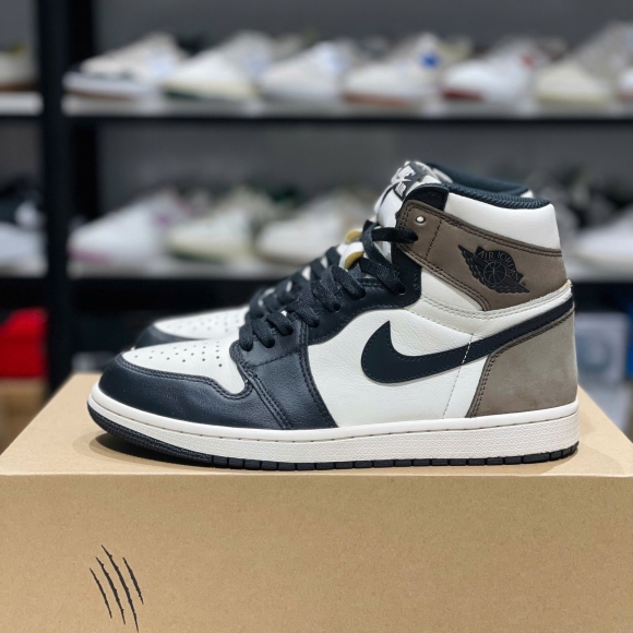 Nike Jordan 1 High Dark Mocha
